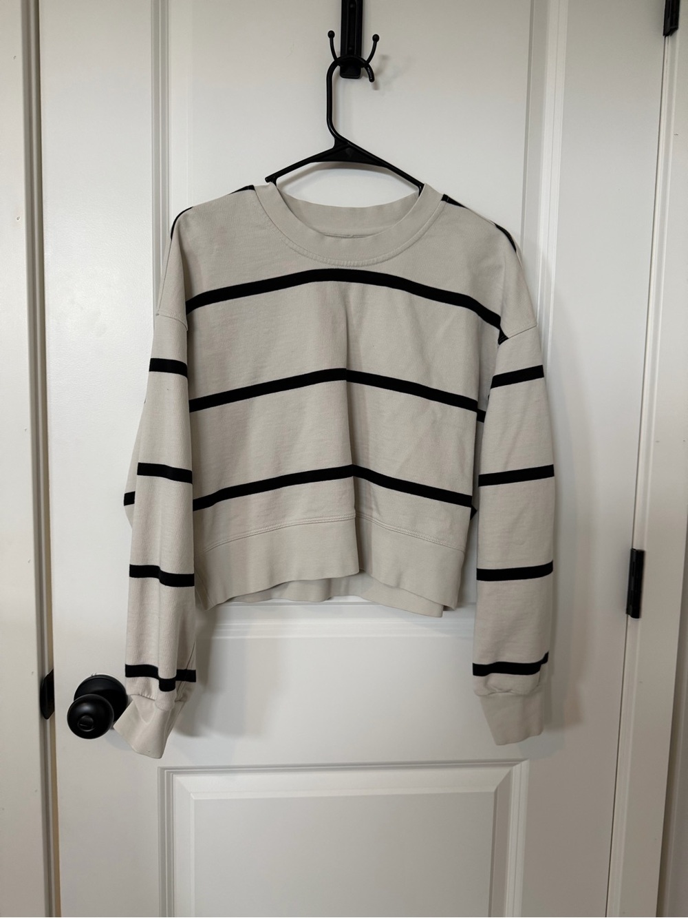 Lululemon Crop Sweatshirt